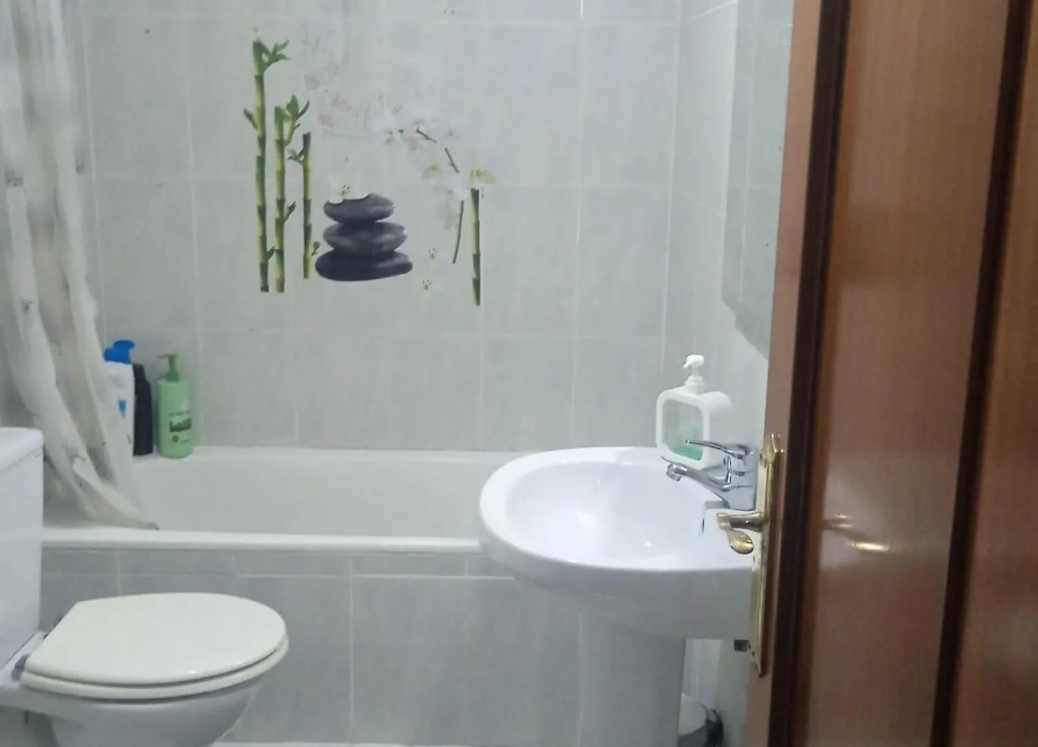 01 Habitacion En Hogar Tranquilo, Casa Conpartilhada Malaga Spain